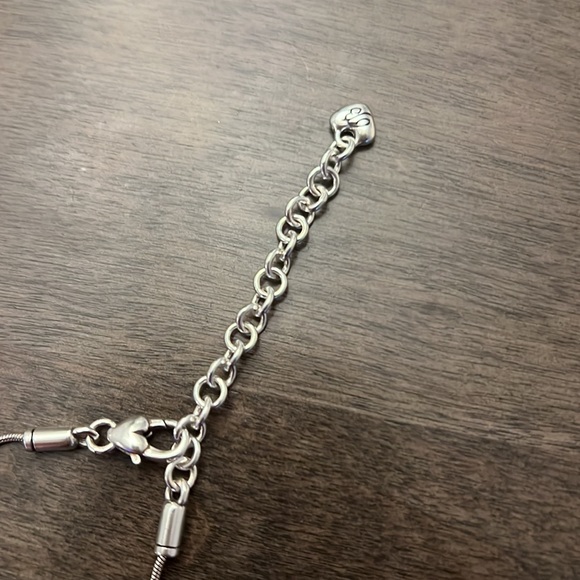 Silver Brighton Necklace with crystal tear drop. - Picture 5 of 6